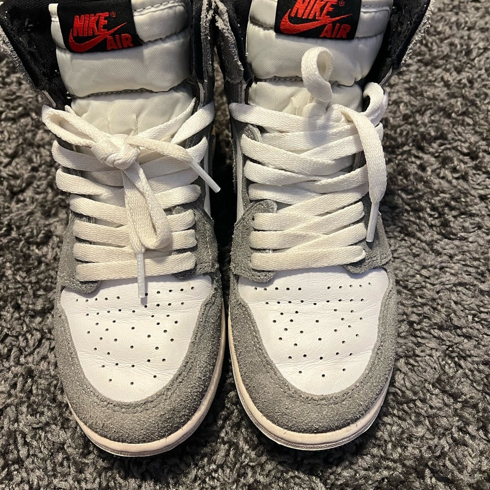 Nike Air Jordan 1 / youth size 4.5 / gray suede and white - Picture 2 of 6